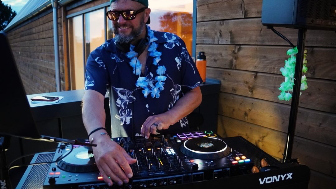 Be Well Barn - Tropicana Fiesta